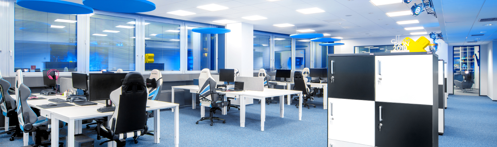 Etap Fit out lub nadzór wykończenia